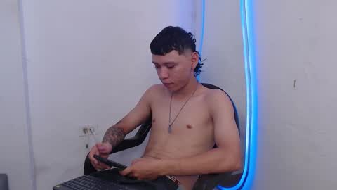 Antoine online show from February 26, 7:35 pm