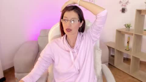 Antonella online show from February 21, 6:15 pm