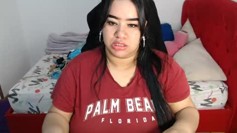 Snapshot of antonela_bigboobs1 chatting on July 7, 4:37 am Antonela PINKI online show from July 7, 4:37 am
