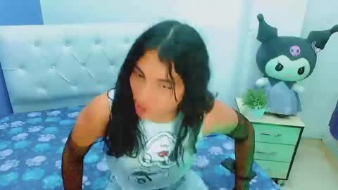 antonela_xx3 online show from May 22, 8:25 pm