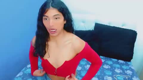 antonela_xx3 online show from May 25, 6:58 pm