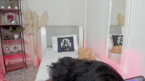 Snapshot of antonelabella chatting on October 1, 10:49 pm Antonela online show from October 1, 10:49 pm