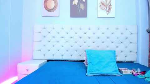 Snapshot of antonella_hotkiss chatting on February 1, 4:14 am Antonella online show from February 1, 4:14 am