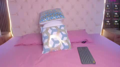 antonella_lucenti online show from May 21, 4:08 am