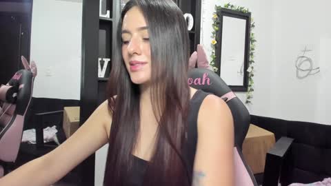 antonella  online show from December 20, 9:39 pm