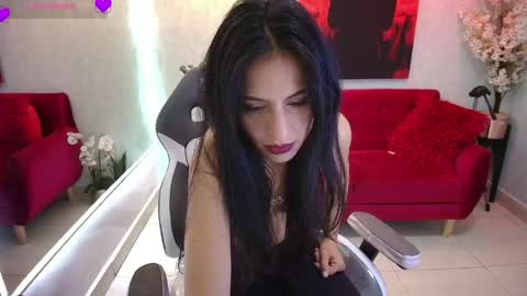 Snapshot of antonella_rivers chatting on May 13, 12:46 pm Antonella. online show from May 13, 12:46 pm