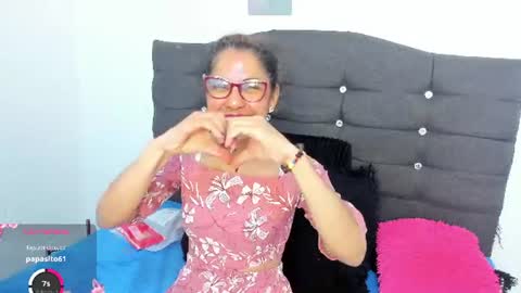 antonella_rizzo01 online show from July 14, 10:26 pm