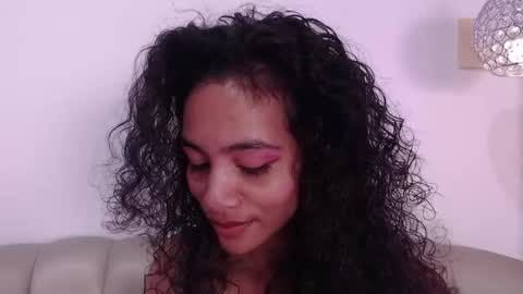 Snapshot of antonellahall_ chatting on January 21, 10:08 pm AntonellaHall online show from January 21, 10:08 pm