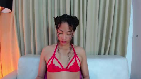 Snapshot of antonellahall_ chatting on March 6, 11:58 am AntonellaHall online show from March 6, 11:58 am