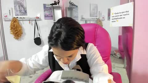 ANTONELLA online show from February 25, 11:31 am