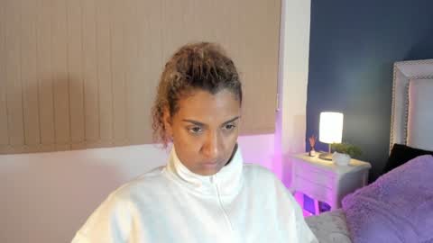 Snapshot of antonellaparker chatting on December 29, 3:24 pm Sarah online show from December 29, 3:24 pm