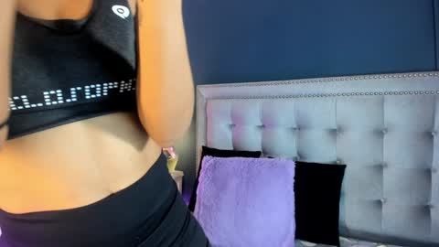 Snapshot of antonellaparker chatting on January 10, 12:26 pm Sarah online show from January 10, 12:26 pm