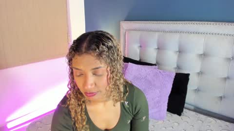 Snapshot of antonellaparker chatting on January 28, 3:46 pm Sarah online show from January 28, 3:46 pm