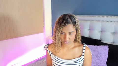 Snapshot of antonellaparker chatting on February 7, 12:50 pm Sarah online show from February 7, 12:50 pm