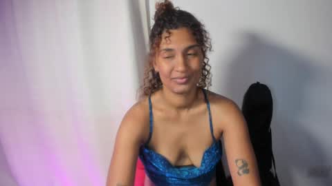 Snapshot of antonellaparker chatting on April 13, 1:22 am Sarah online show from April 13, 1:22 am