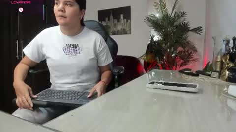 Snapshot of antonellariu chatting on July 12, 1:02 pm Antonella online show from July 12, 1:02 pm