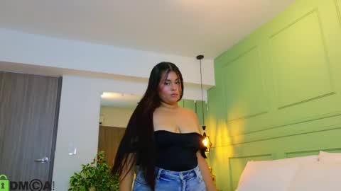 Snapshot of antonia_perez chatting on May 21, 7:21 pm antonia_perez online show from May 21, 7:21 pm