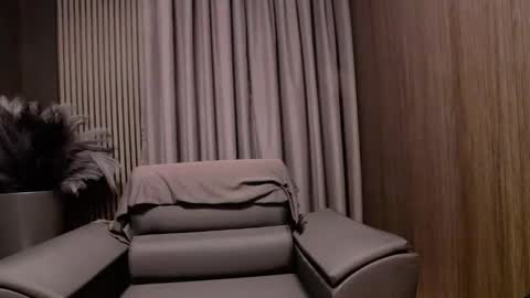 Snapshot of antoniovalentinidiamond chatting on March 3, 7:53 pm HI My name is Antonio online show from March 3, 7:53 pm