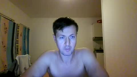 Snapshot of antonlikesanal chatting on July 4, 9:32 pm Anton online show from July 4, 9:32 pm