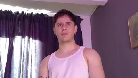Snapshot of antonnello_ chatting on March 19, 4:33 pm antonnello_ online show from March 19, 4:33 pm