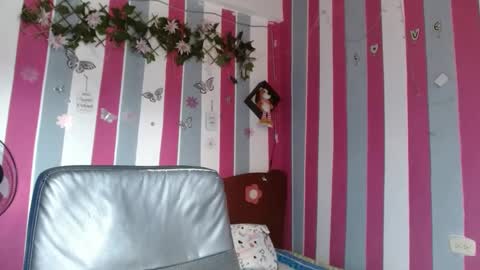 Snapshot of antony_hardx_ chatting on September 23, 6:55 pm antony_hardx_ online show from September 23, 6:55 pm