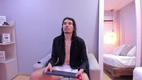 Snapshot of antonystone_ chatting on June 26, 12:42 pm Antony Stone online show from June 26, 12:42 pm