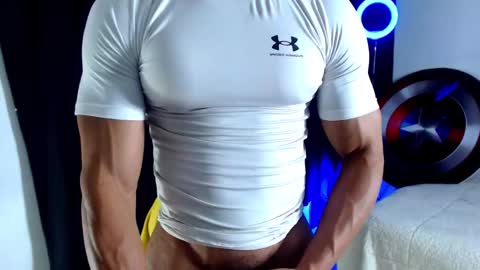 Instagram miguelangel1802  online show from October 24, 6:10 am