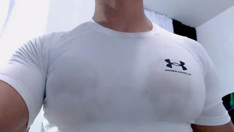 Instagram miguelangel1802  online show from April 10, 5:12 am