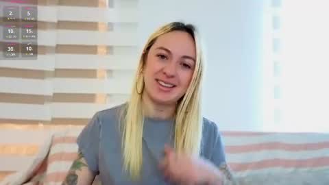 Antonia online show from July 4, 1:06 pm