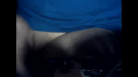 Snapshot of antxon12 chatting on February 15, 11:01 pm antxon12 online show from February 15, 11:01 pm