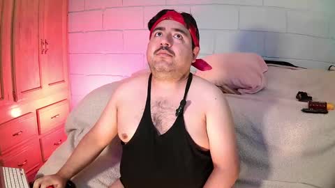 Snapshot of anuarfox chatting on September 20, 10:38 am AnuarFox online show from September 20, 10:38 am