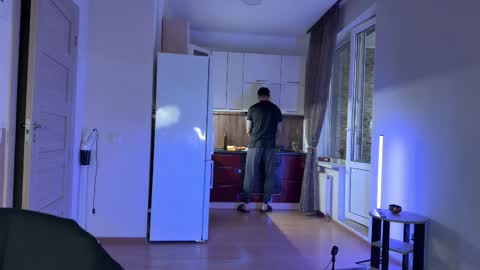 Tom online show from March 1, 5:31 am