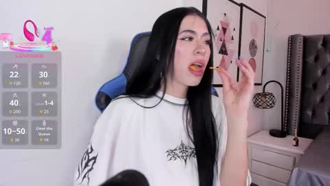 anya_belth online show from February 16, 7:43 pm