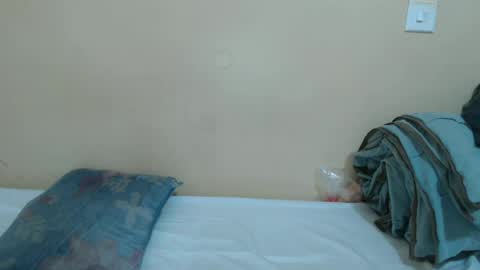 Snapshot of anya_h chatting on June 19, 9:24 am Gracious online show from June 19, 9:24 am