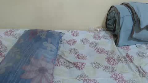 Snapshot of anya_h chatting on July 8, 11:53 pm Gracious online show from July 8, 11:53 pm
