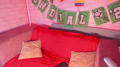 anya_shaffer online show from June 21, 2:47 am
