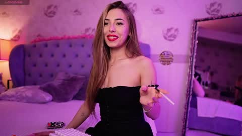 anya_sky_ online show from March 29, 5:40 am