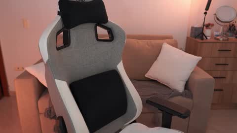 Snapshot of anyacute01 chatting on February 7, 6:55 pm anya online show from February 7, 6:55 pm