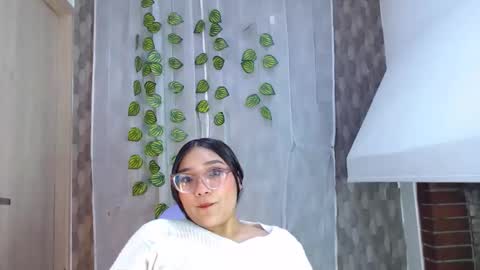 Snapshot of anyeladonemar chatting on May 1, 7:29 pm anyeladonemar online show from May 1, 7:29 pm