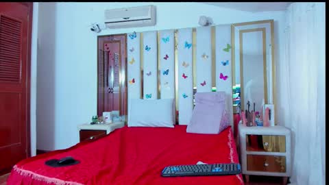 Anyela  online show from February 20, 7:03 pm