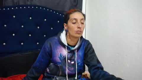 Snapshot of anyu_1306 chatting on December 12, 10:34 am anyu online show from December 12, 10:34 am