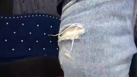 Snapshot of anyu_1306 chatting on December 18, 2:32 am anyu online show from December 18, 2:32 am