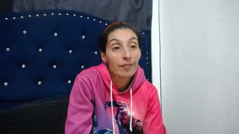 Snapshot of anyu_1306 chatting on January 18, 8:20 am anyu online show from January 18, 8:20 am