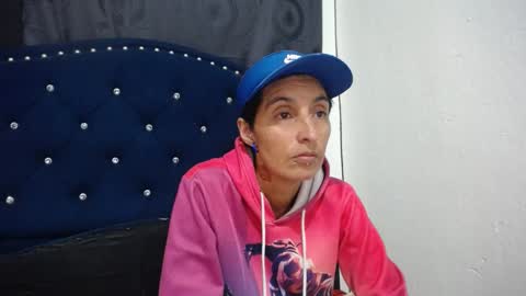 Snapshot of anyu_1306 chatting on January 30, 3:11 am anyu online show from January 30, 3:11 am