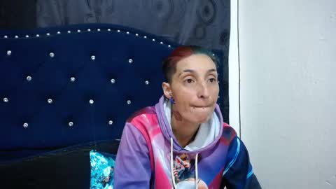 Snapshot of anyu_1306 chatting on February 14, 3:00 am anyu online show from February 14, 3:00 am