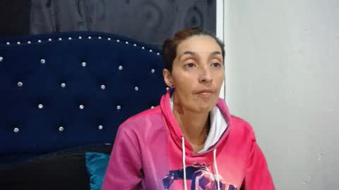 Snapshot of anyu_1306 chatting on March 8, 2:45 am anyu online show from March 8, 2:45 am