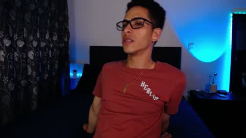 Snapshot of aodaboyy chatting on January 12, 12:49 am aodaboy online show from January 12, 12:49 am