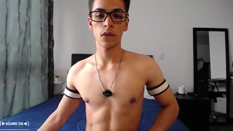 Snapshot of aodaboyy chatting on February 23, 8:33 pm aodaboy online show from February 23, 8:33 pm