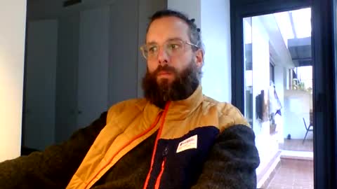 apc_3 online show from January 7, 8:17 am