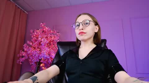 APHEX QUEEN online show from January 19, 7:15 pm